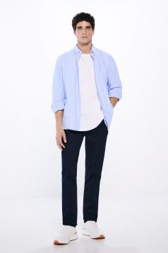 Jeans slim fit desencolado