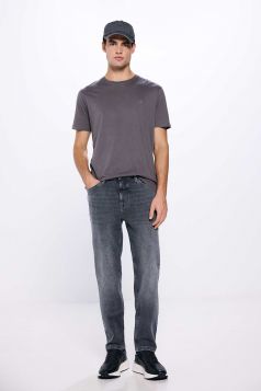 Jeans slim fit gris oscuro